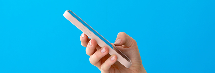 telephone-rose-les-6-fantasmes-preferes-des-hommes